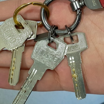 Unlocking the Benefits of Mortgage Refinancing: How to Save Money and Lower Your Monthly Payments